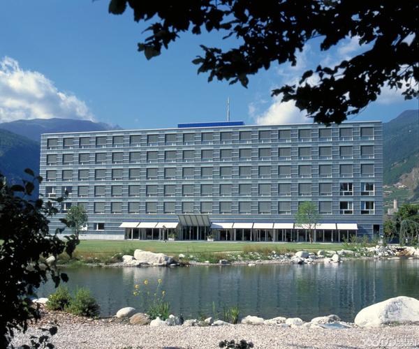 2017年瓦岱勒国际酒店与旅游管理商学院学位学制
