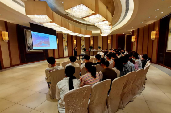 实践提质1现代管理学院酒店管理和旅游管理与服务教育专业学生赴南昌